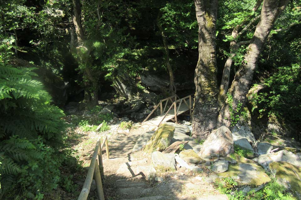 Wooden-Bridge-Arni-Village-Andros