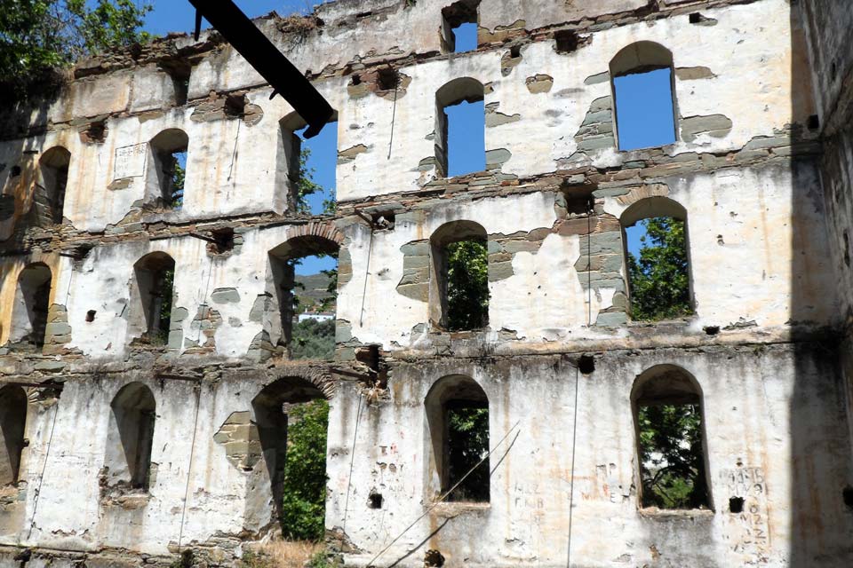 ebeirikos-pasta-facotry-andros