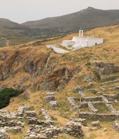 The-Medieval-Upper-Castle-Korthi-Andros